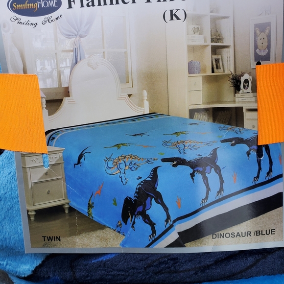 Blankets - Picture 11 of 16